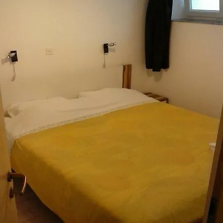 Apartmani Maric Selce Exterior photo