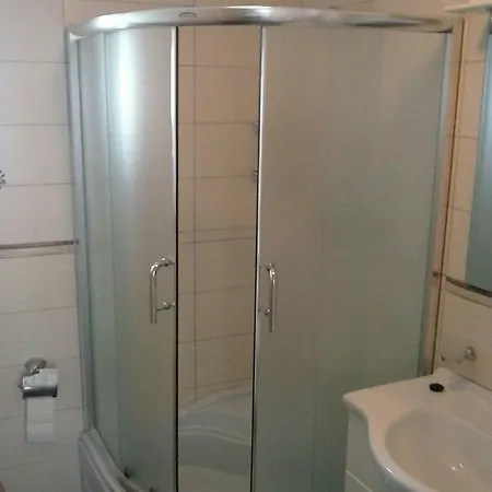 Apartmani Maric Selce Exterior photo
