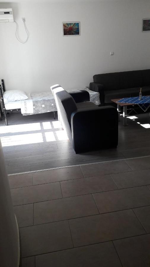 Apartment Maric *